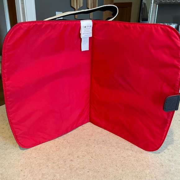 Bugaboo Diaper Bag RED Special Collection Leather Modern Crossbody White - Picture 3 of 15